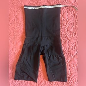 Assets by Spanx color black size small. Like new.